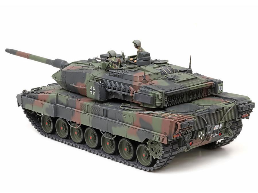 Tamiya 1/35 German Main Battle Tank Leopard 2 A7V pienoismalli