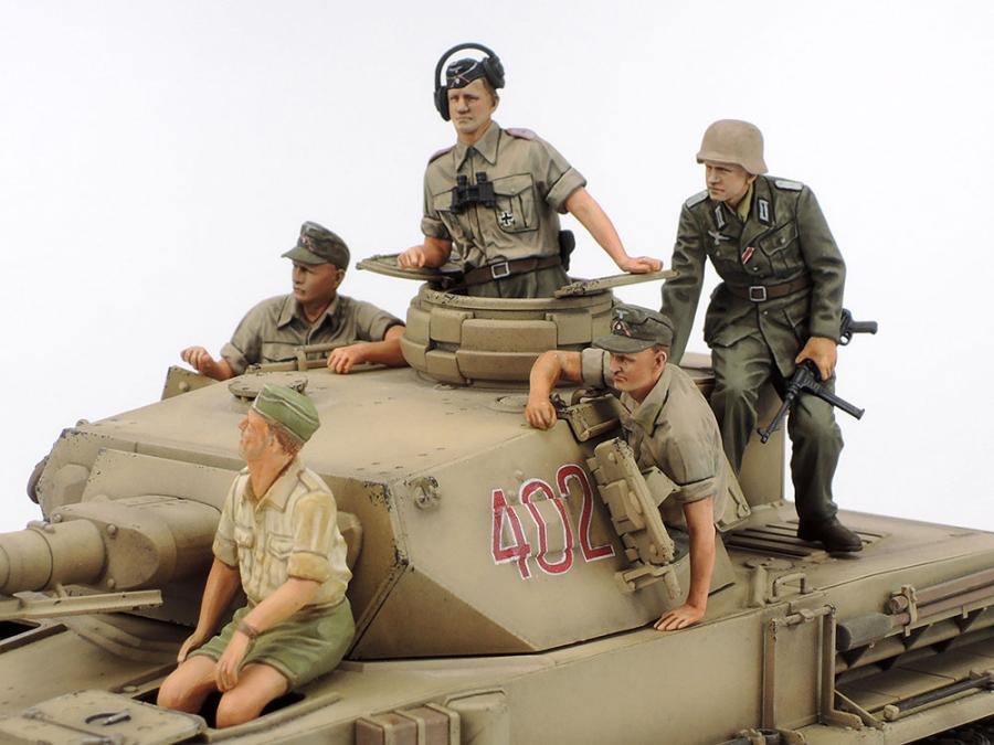 Tamiya 1/35 Panzer IV Ausf.F & Motorcycle ( North Africa)