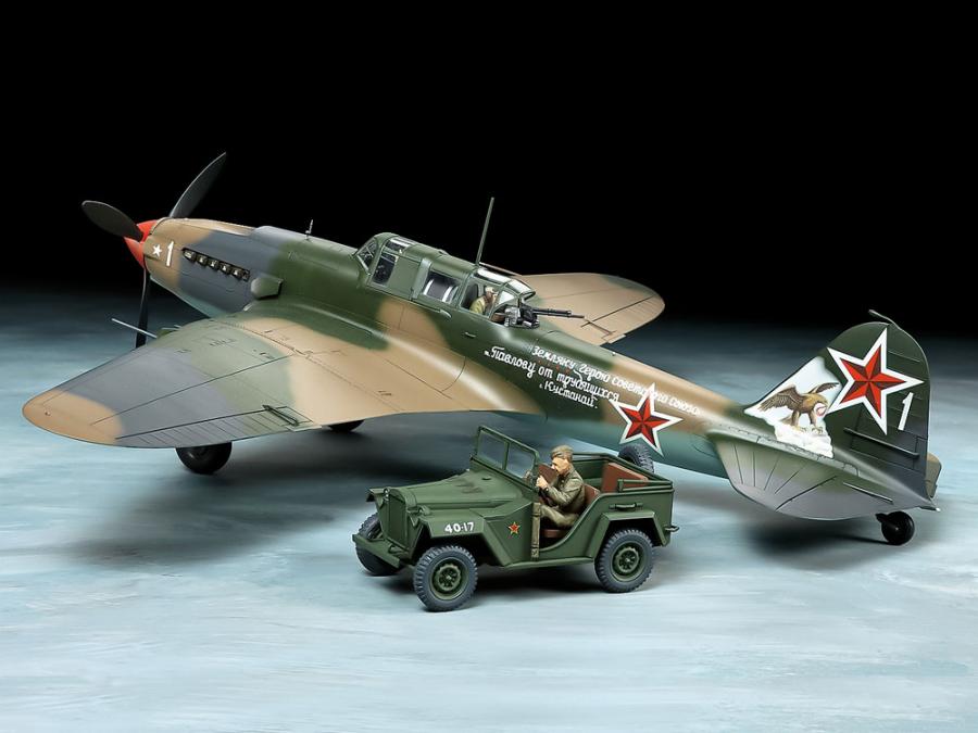 Tamiya 1/48 Ilyushin IL-2 Shturmovik & GAZ-67B Set