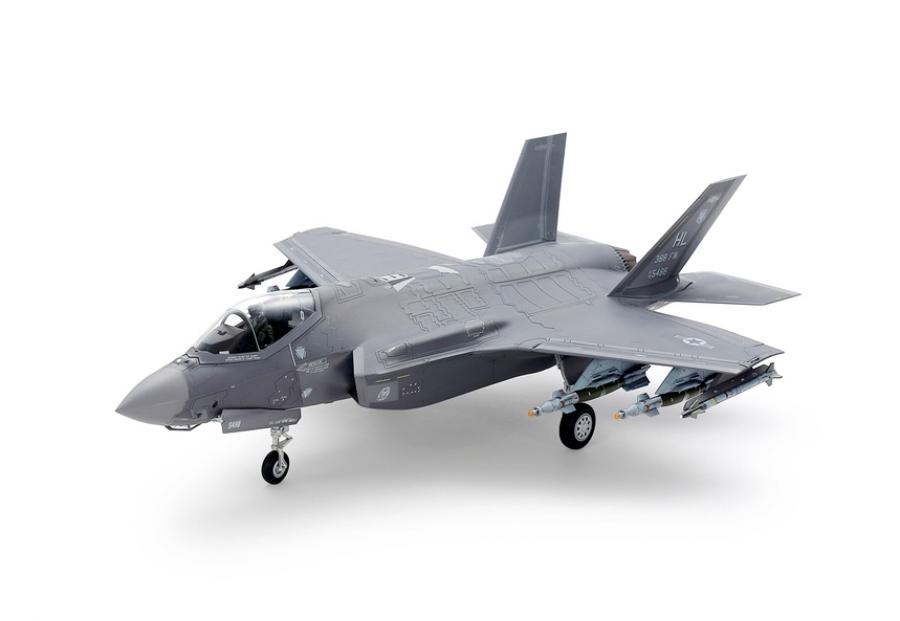 Tamiya 1/72 Lockheed Martin F-35A Lightning