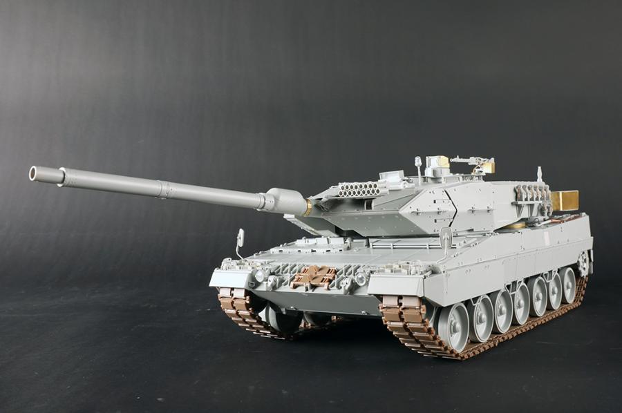 Trumpeter 1/16 German Leopard 2A6 MBT
