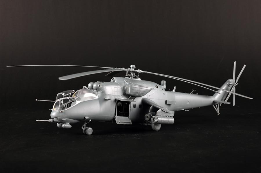 Trumpeter 1/48 Mi-35M Hind-E